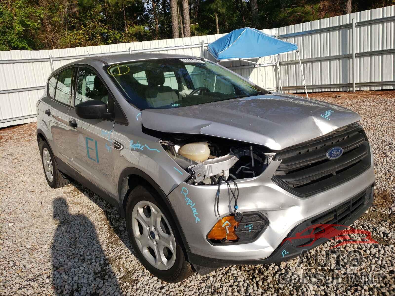 FORD ESCAPE 2018 - 1FMCU0F77JUB67449