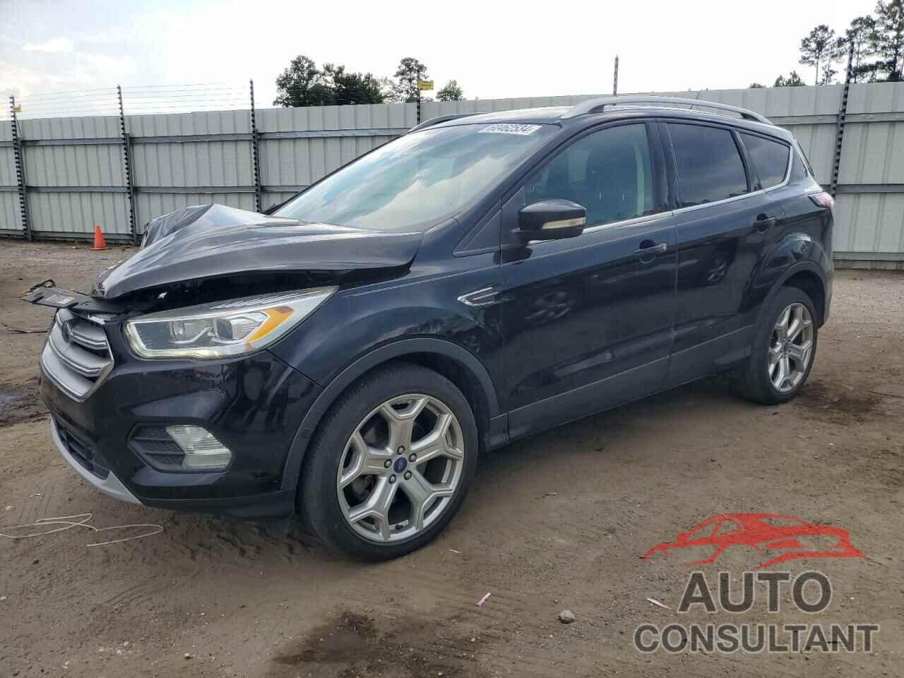 FORD ESCAPE 2017 - 1FMCU9J90HUB13112