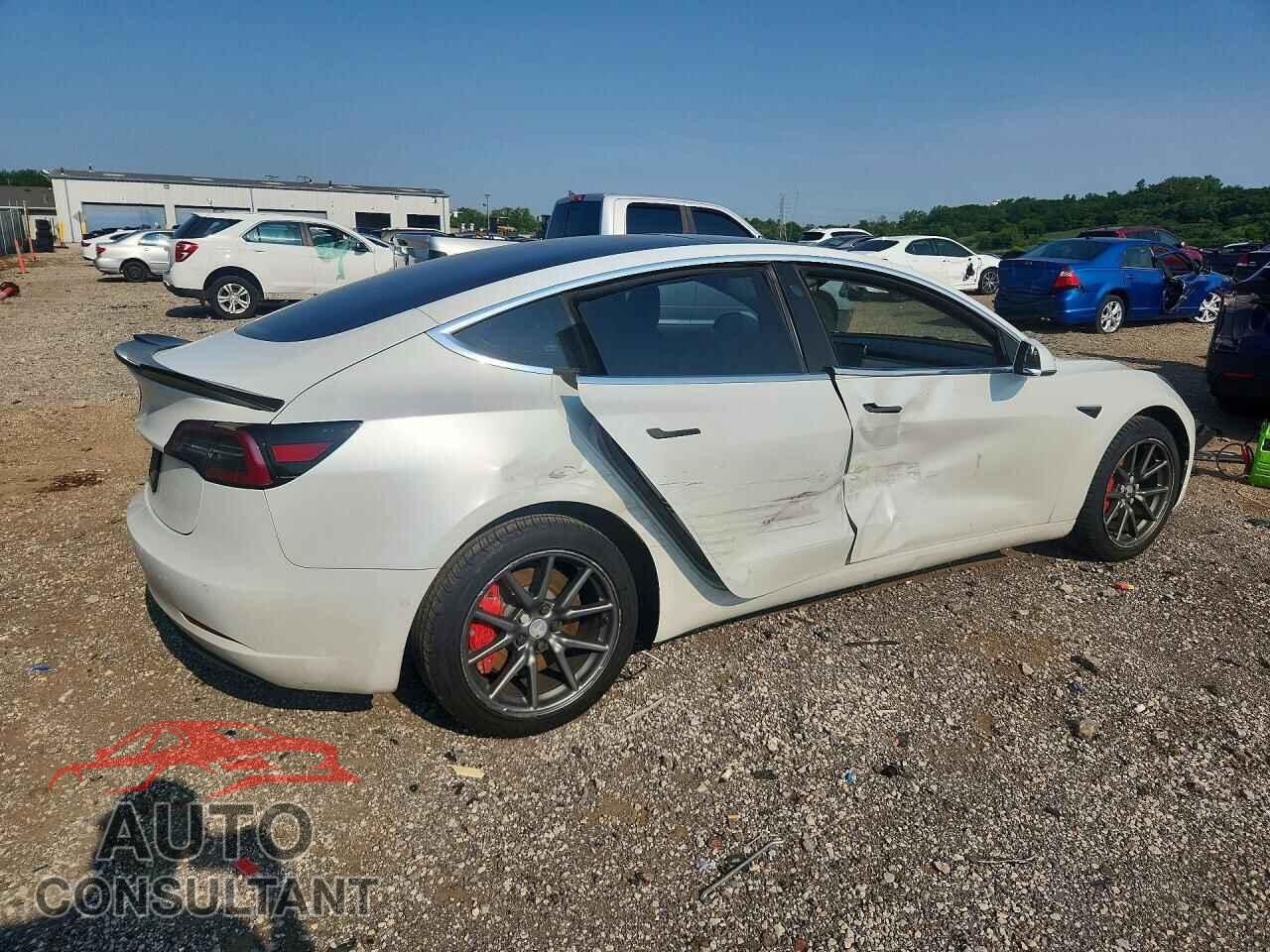 TESLA MODEL 3 2019 - 5YJ3E1EA4KF482966