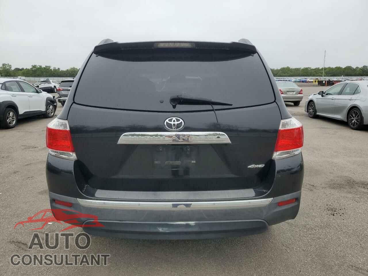TOYOTA HIGHLANDER 2012 - 5TDBK3EH2CS163902