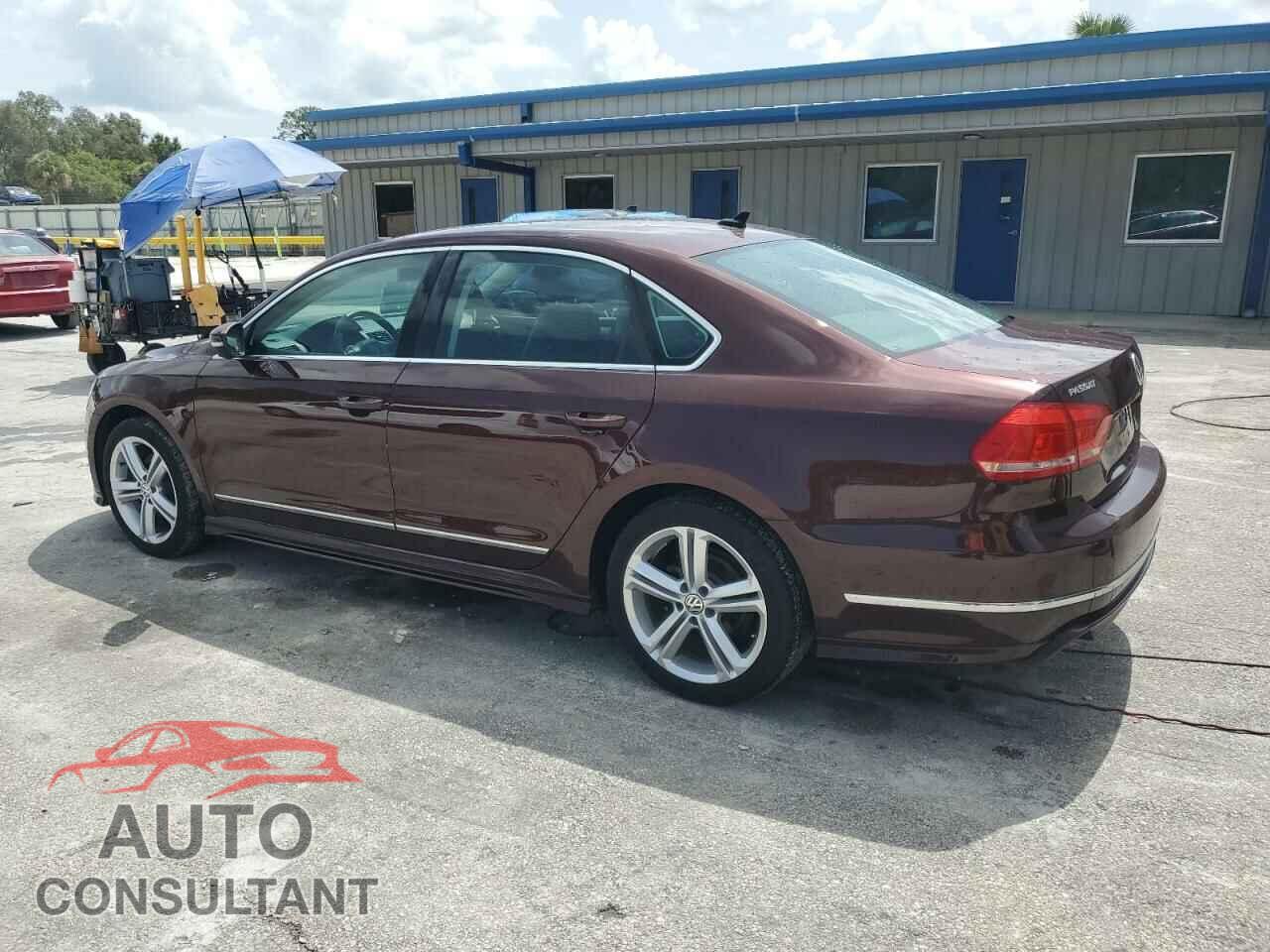 VOLKSWAGEN PASSAT 2013 - 1VWBN7A30DC105991