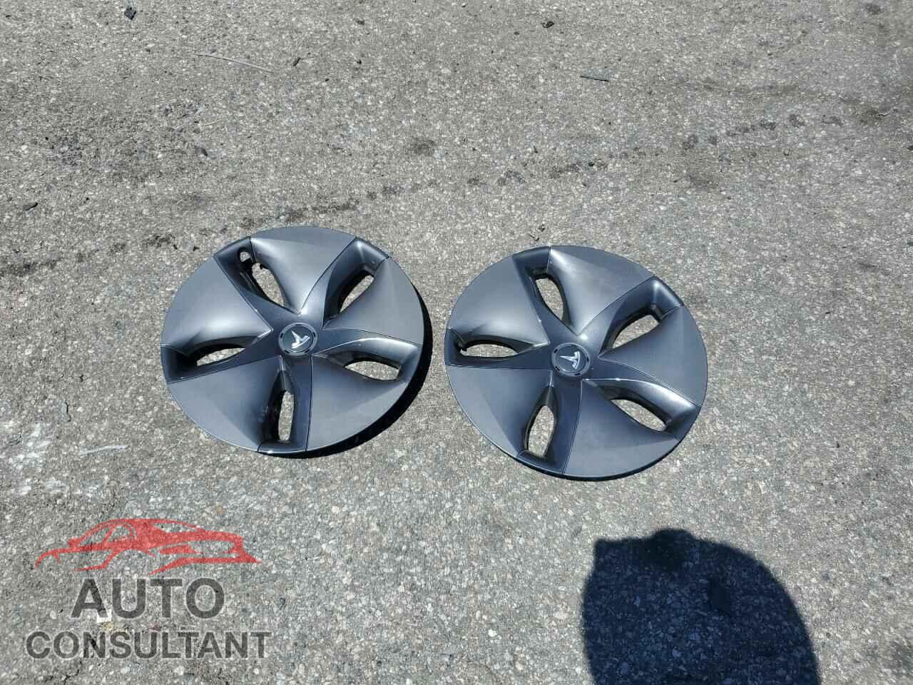TESLA MODEL 3 2020 - 5YJ3E1EAXLF800350