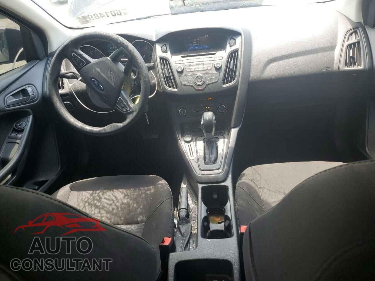 FORD FOCUS 2017 - 1FADP3E28HL254323