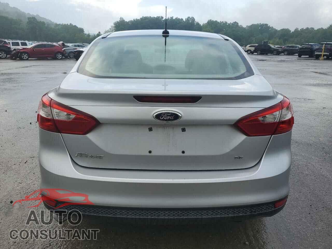 FORD FOCUS 2014 - 1FADP3F20EL158681