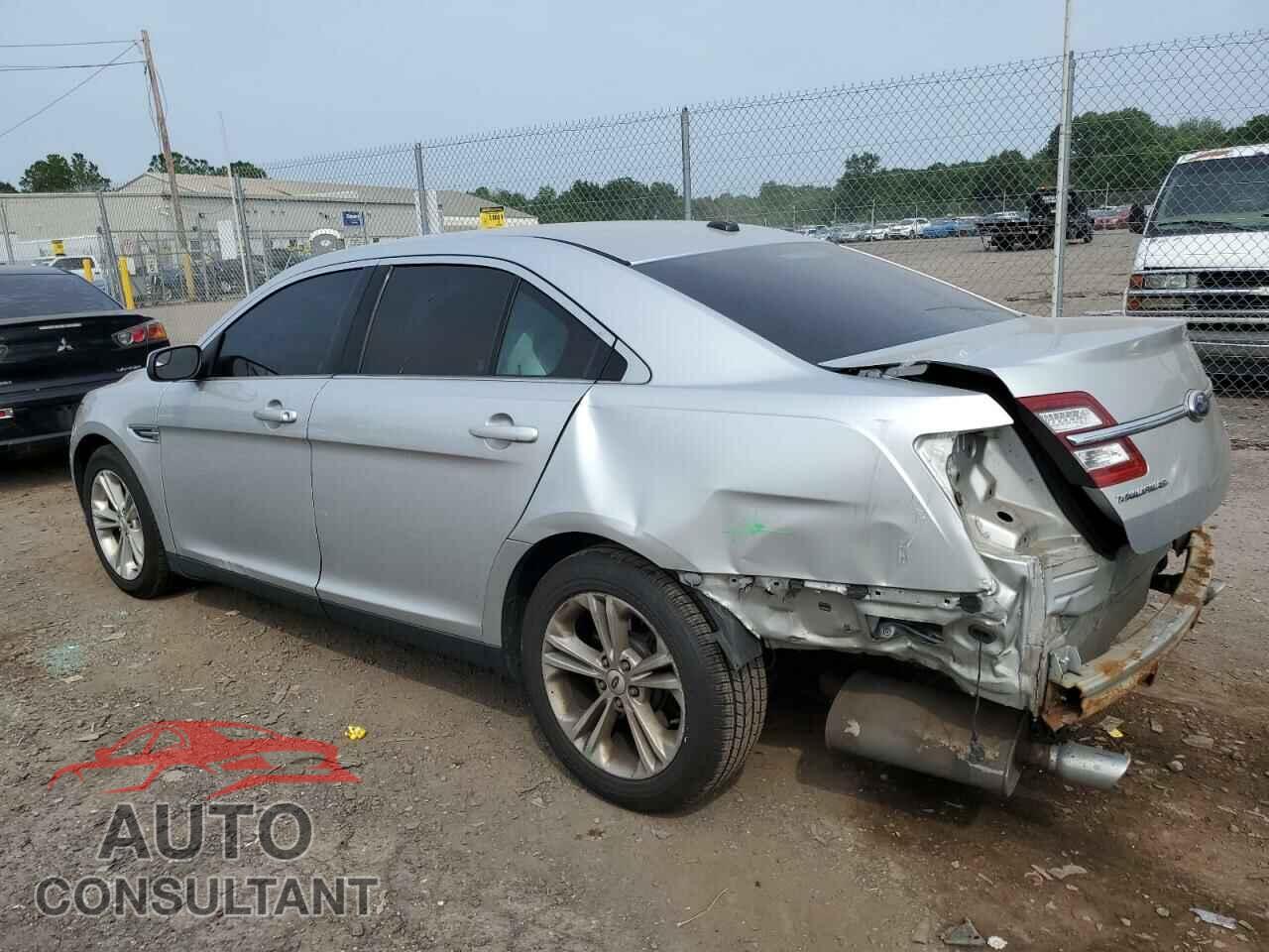 FORD TAURUS 2013 - 1FAHP2E82DG214399