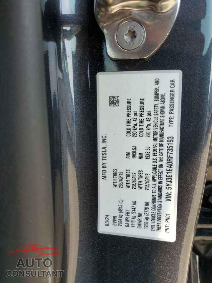 TESLA MODEL 3 2024 - 5YJ3E1EA0RF735193