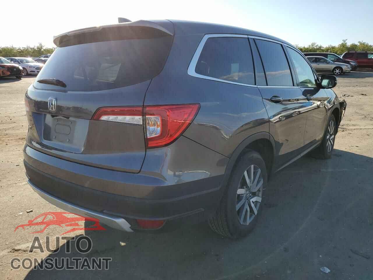 HONDA PILOT 2019 - 5FNYF5H52KB025453