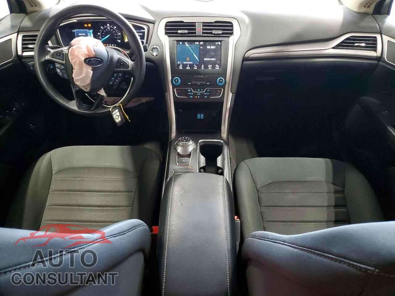 FORD FUSION 2019 - 3FA6P0LU3KR157809