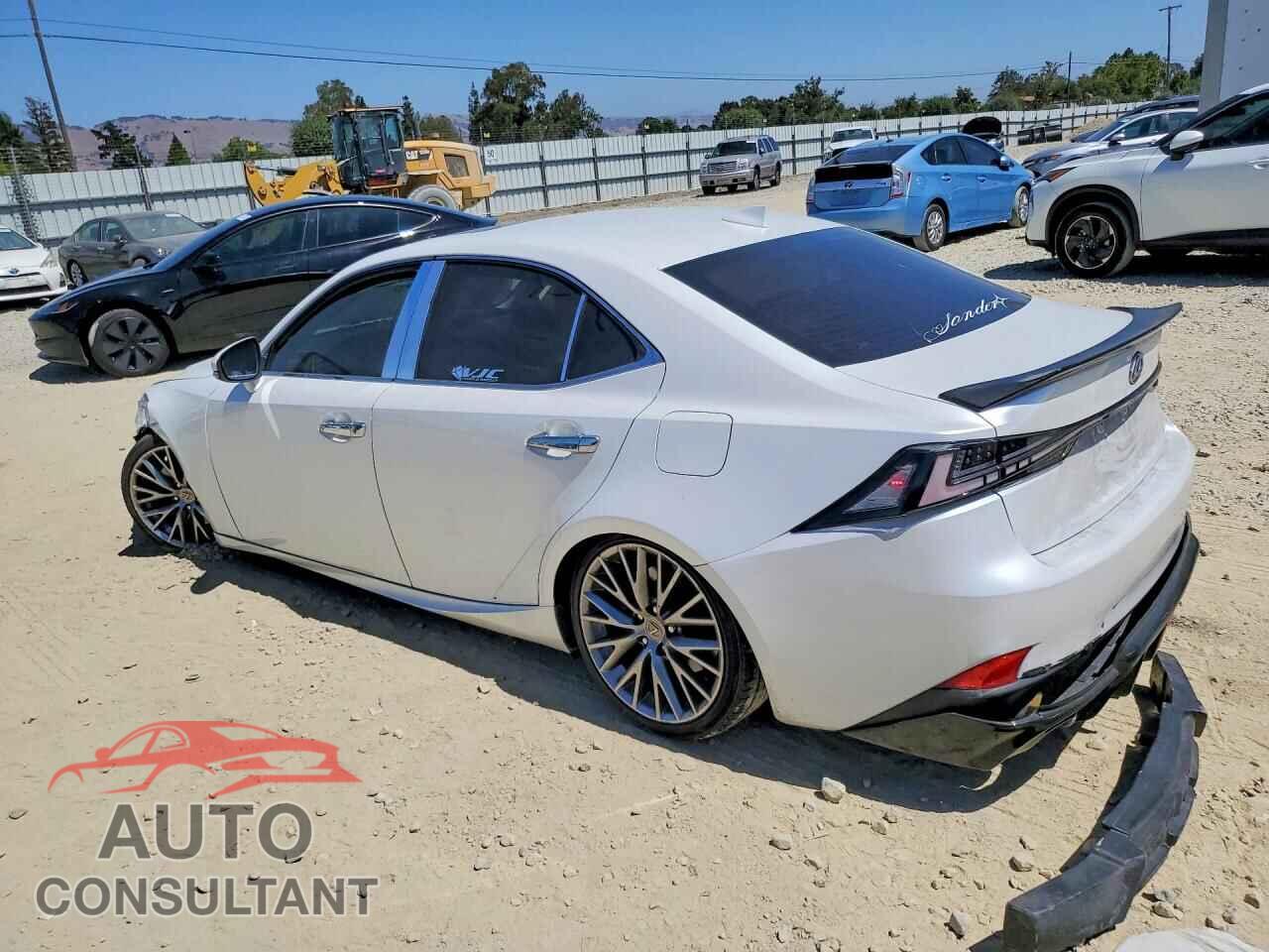 LEXUS IS 2016 - JTHBA1D26G5024788