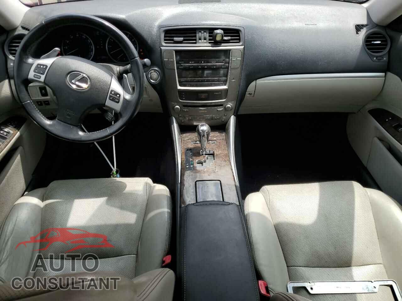 LEXUS IS 2012 - JTHCF5C21C5060140