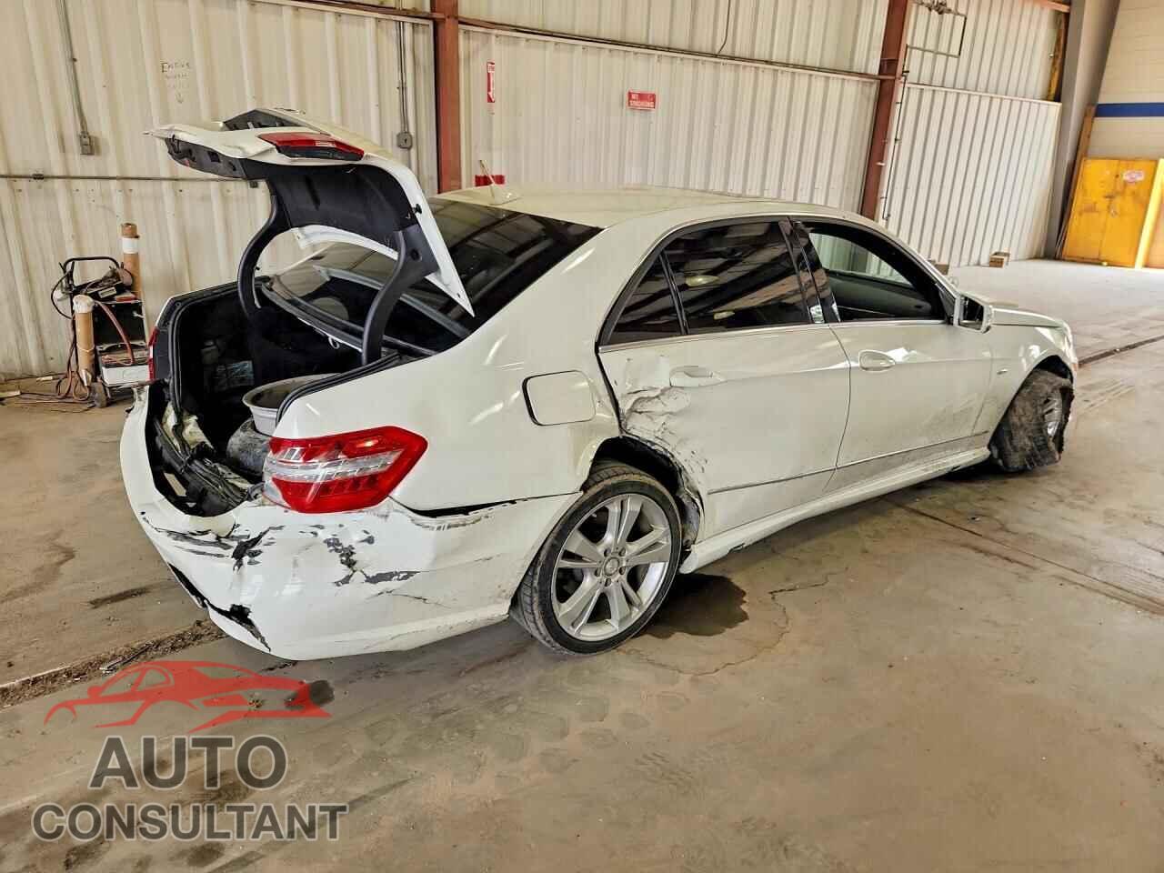 MERCEDES-BENZ E-CLASS 2012 - WDDHF5KB8CA627224