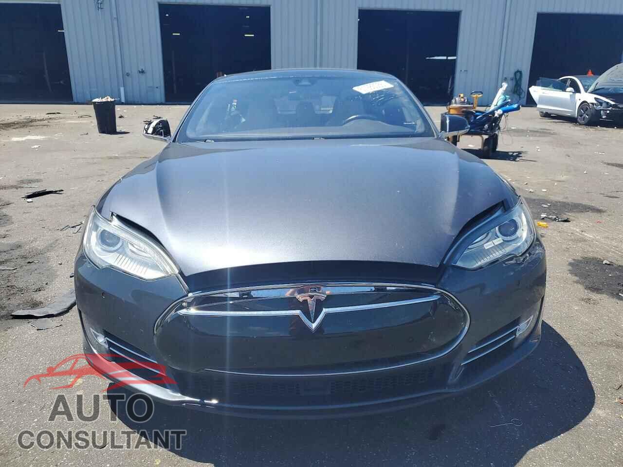 TESLA MODEL S 2014 - 5YJSA1H19EFP60476