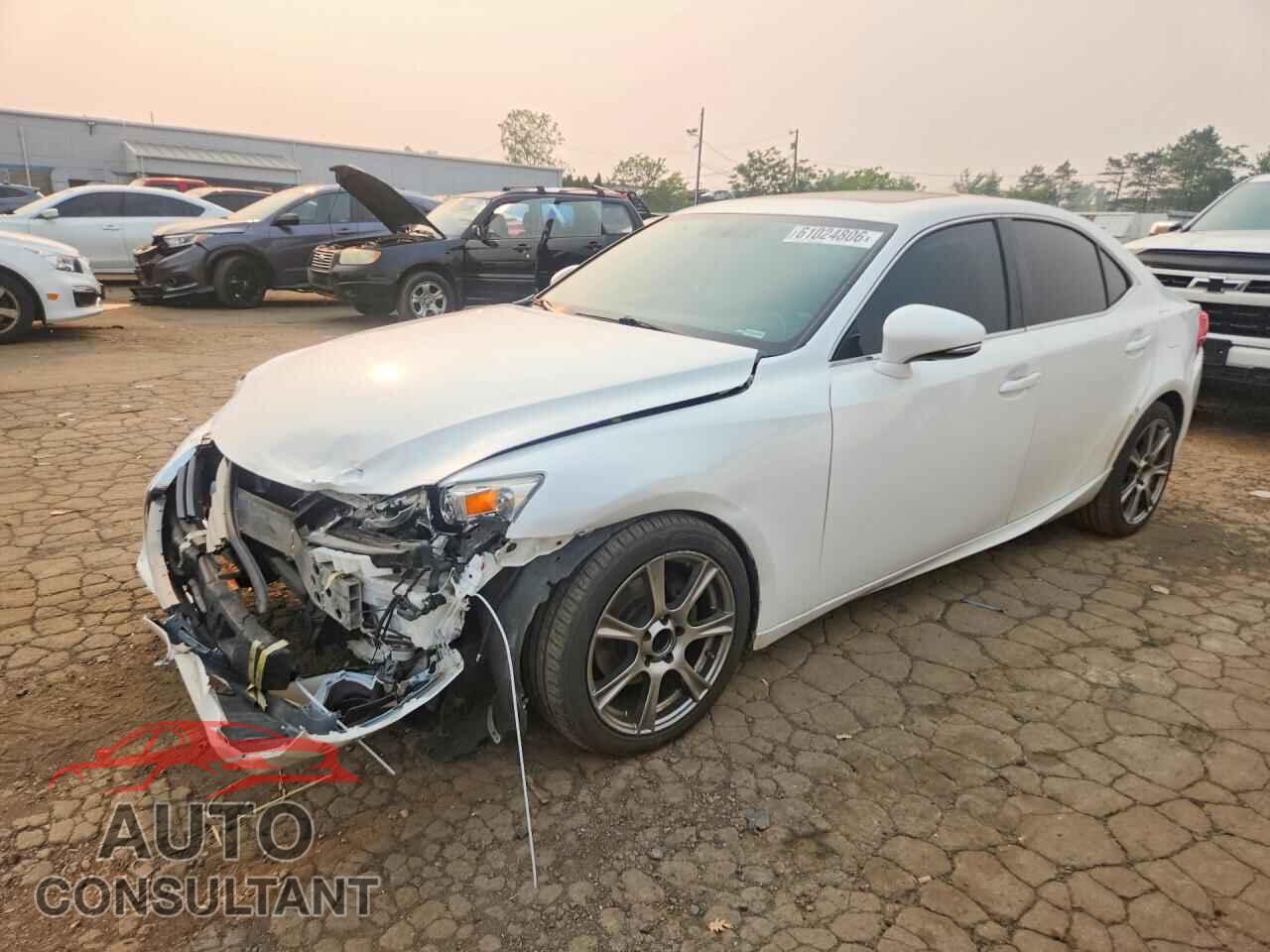 LEXUS IS 2014 - JTHBF1D29E5024511