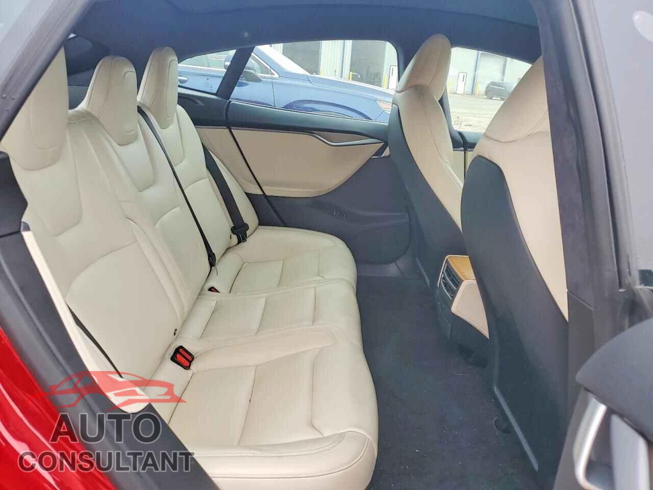 TESLA MODEL S 2020 - 5YJSA1E47LF401932