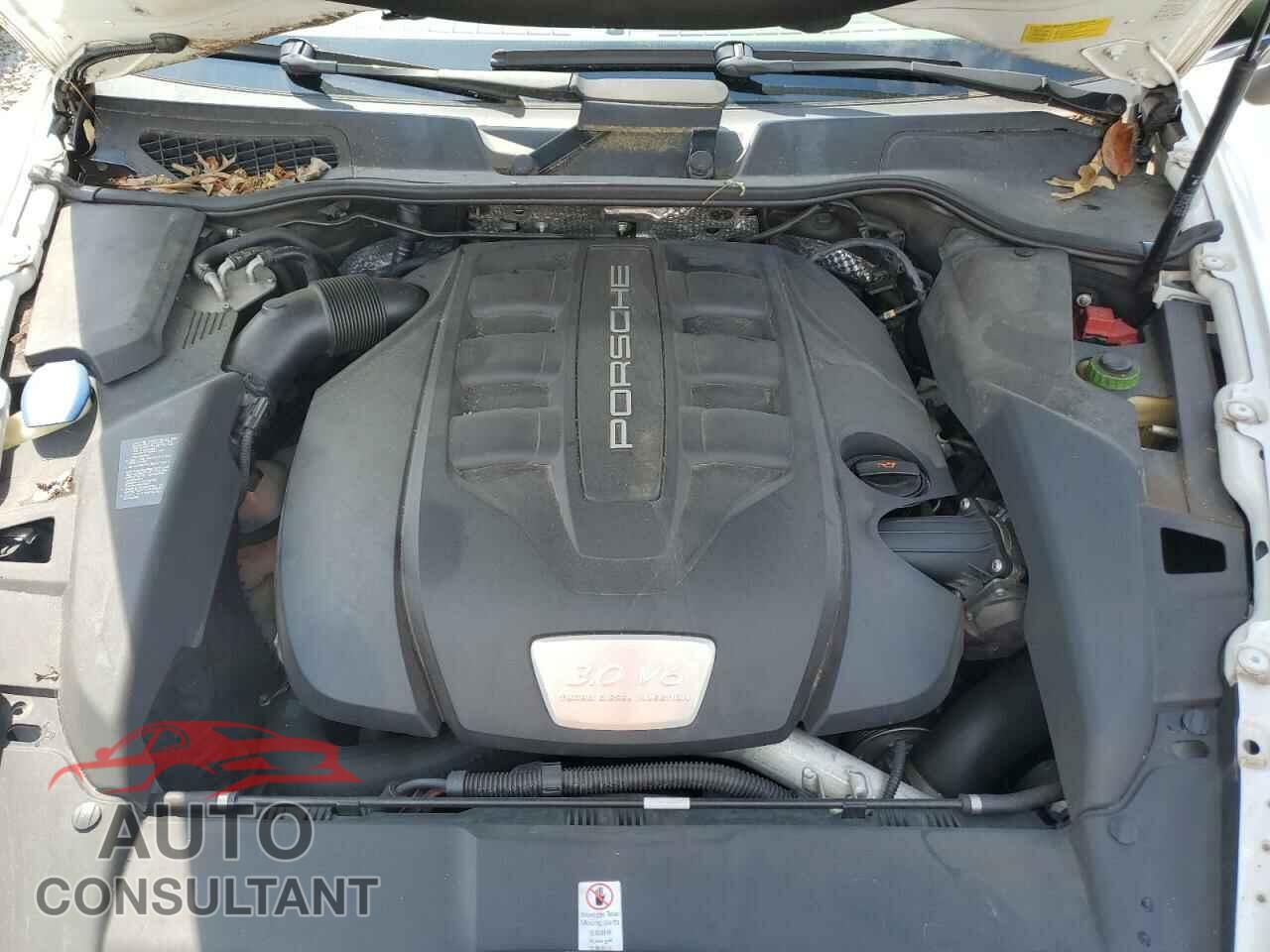 PORSCHE CAYENNE 2013 - WP1AF2A27DLA22627