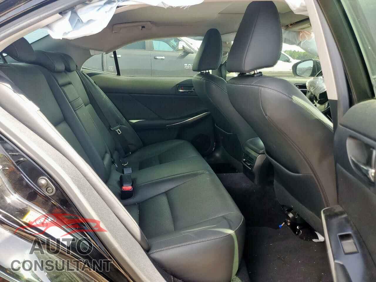LEXUS IS 2014 - JTHBF1D29E5030695
