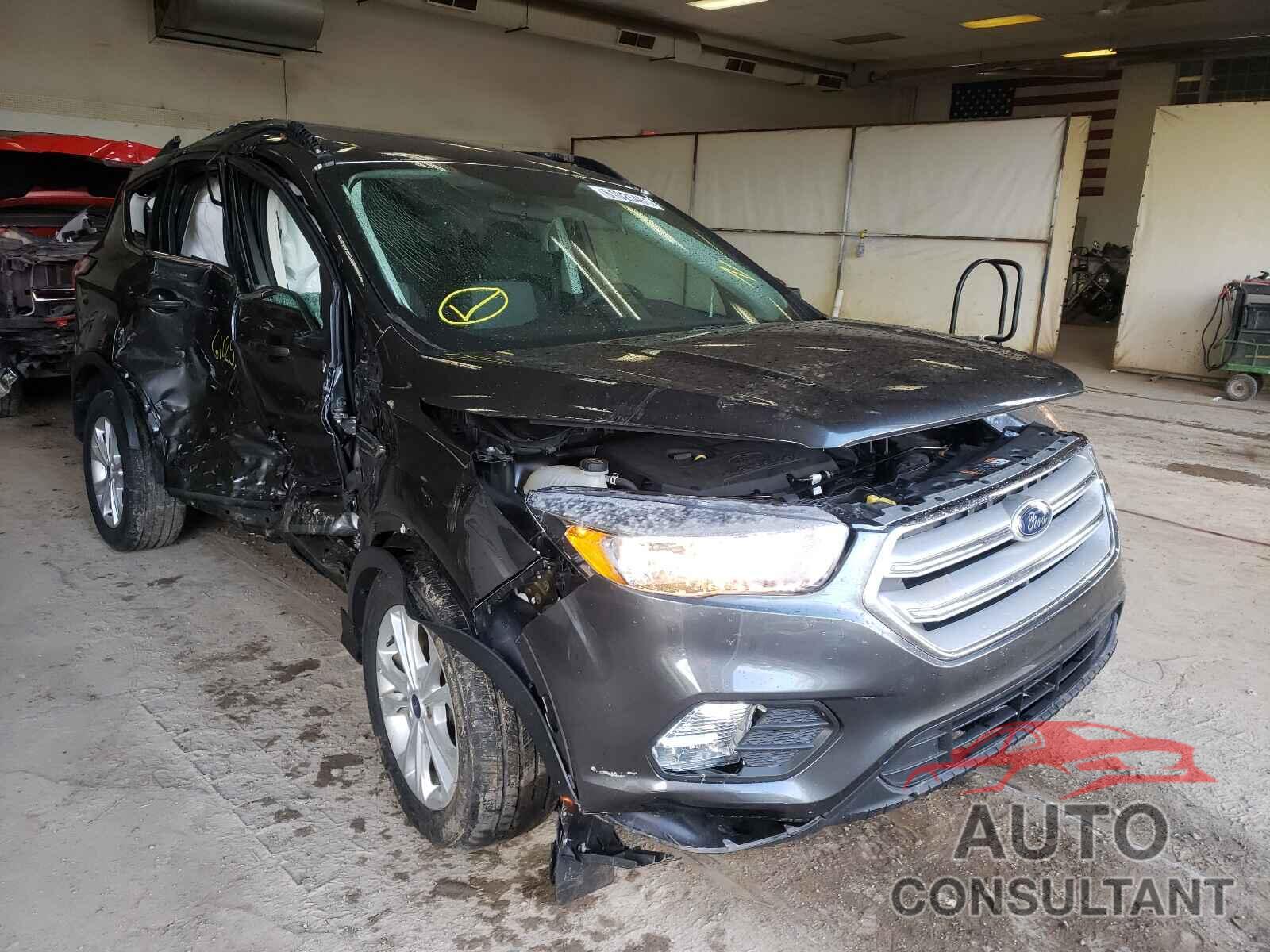 FORD ESCAPE 2018 - 1FMCU0GD7JUC18212