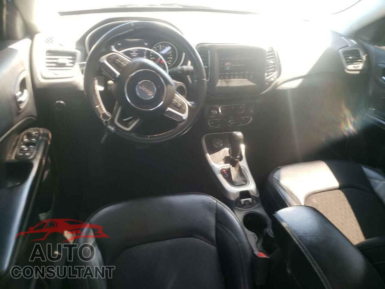 JEEP COMPASS 2018 - 3C4NJDBB6JT113092