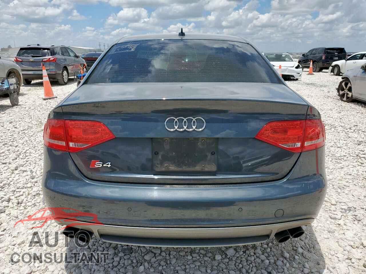 AUDI S4/RS4 2011 - WAUKGBFL7BA115366