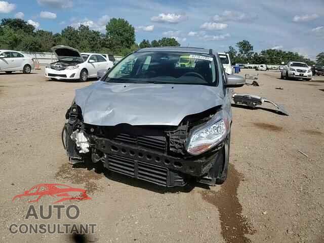 FORD FOCUS 2014 - 1FADP3F2XEL388194