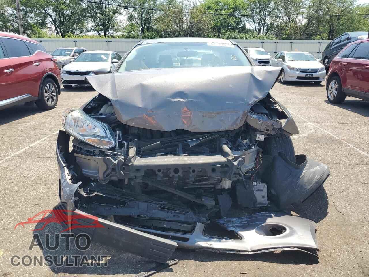 FORD FOCUS 2013 - 1FADP3F22DL370674