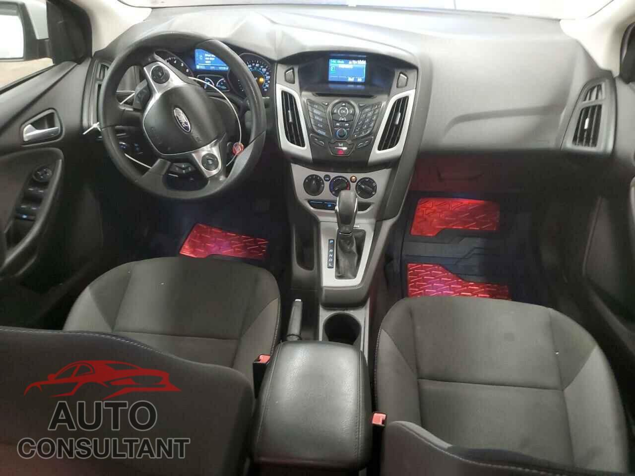 FORD FOCUS 2012 - 1FAHP3F23CL236482