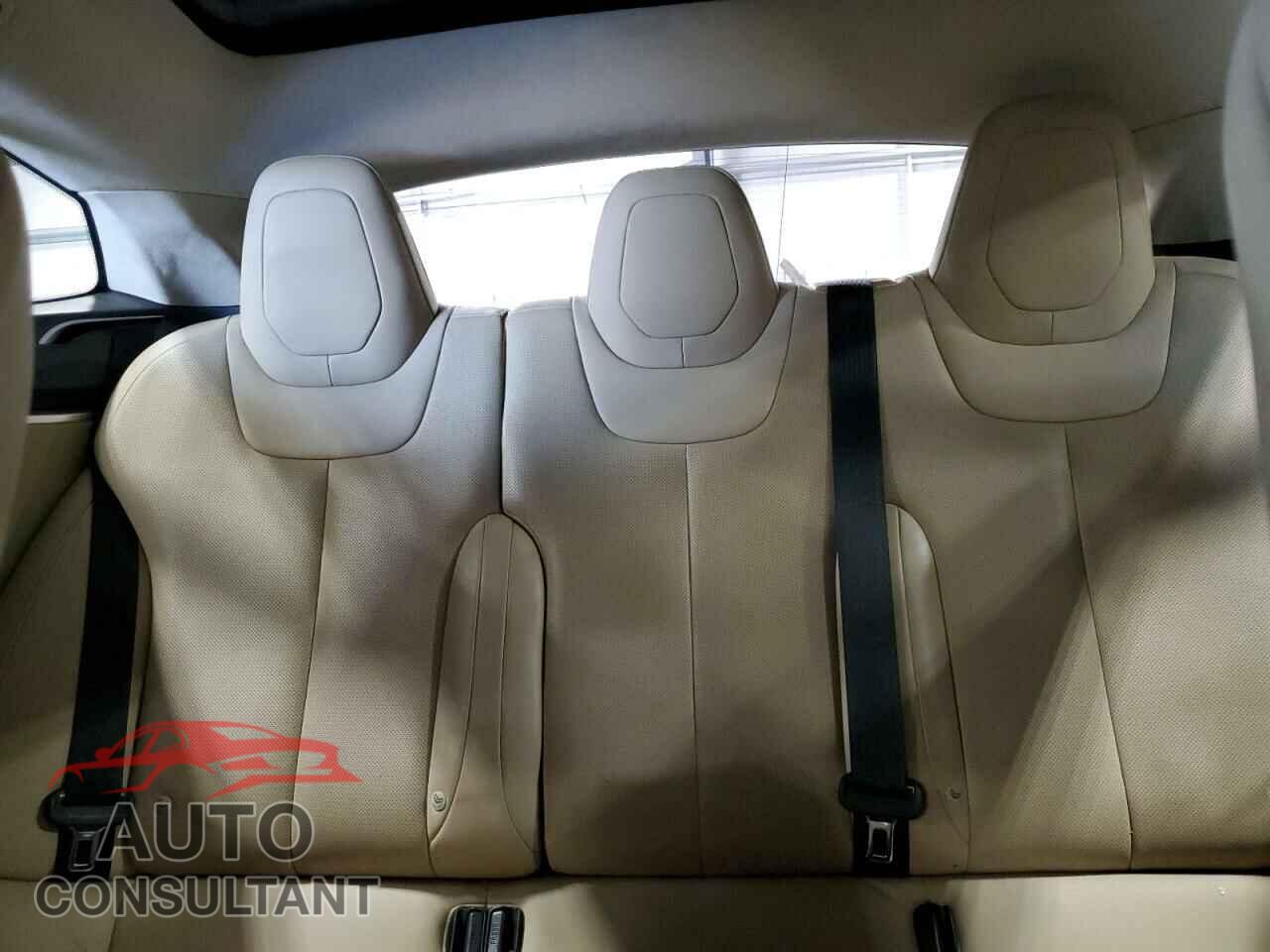 TESLA MODEL S 2016 - 5YJSA1E40GF172712