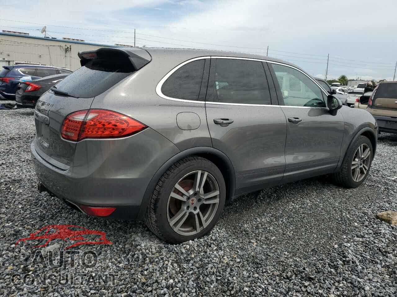 PORSCHE CAYENNE 2011 - WP1AB2A2XBLA55565