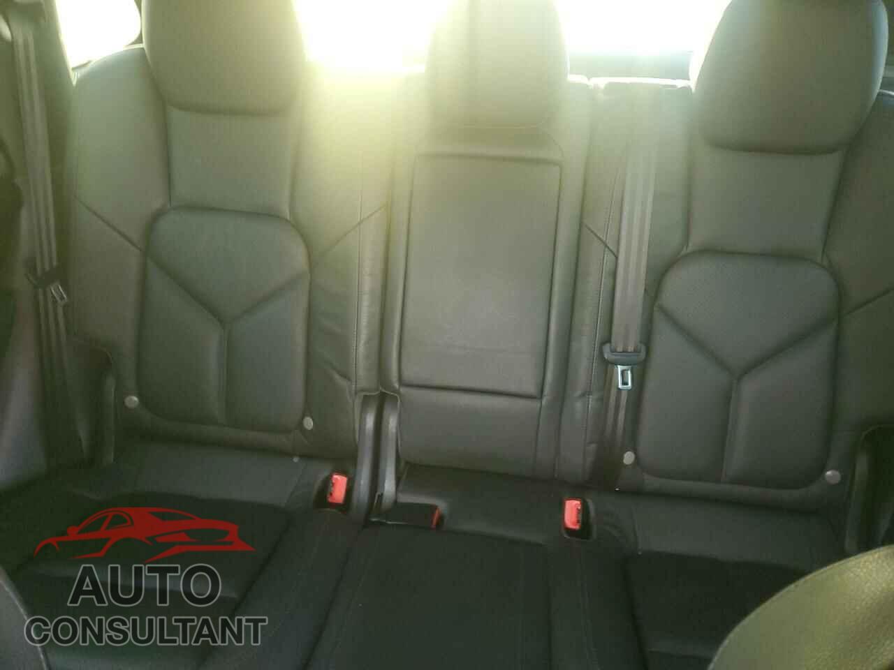 PORSCHE CAYENNE 2013 - WP1AB2A28DLA80029