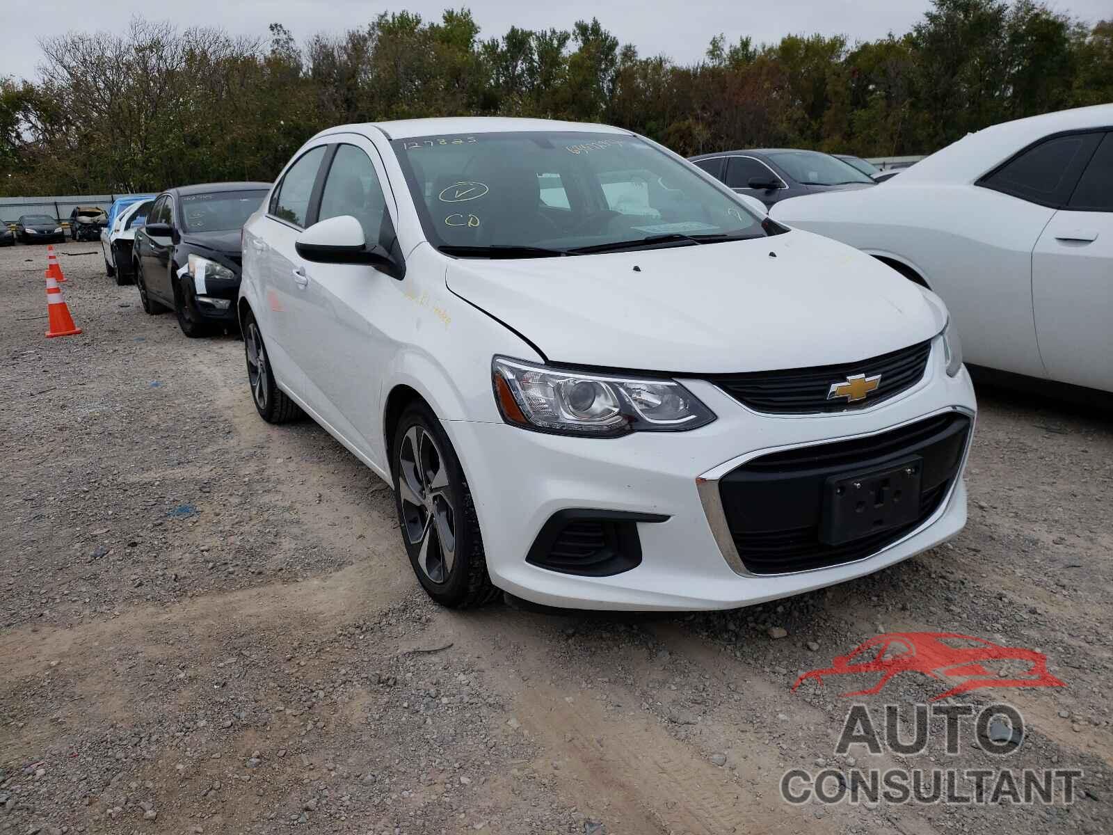 CHEVROLET SONIC 2019 - 1G1JF5SB4K4127823