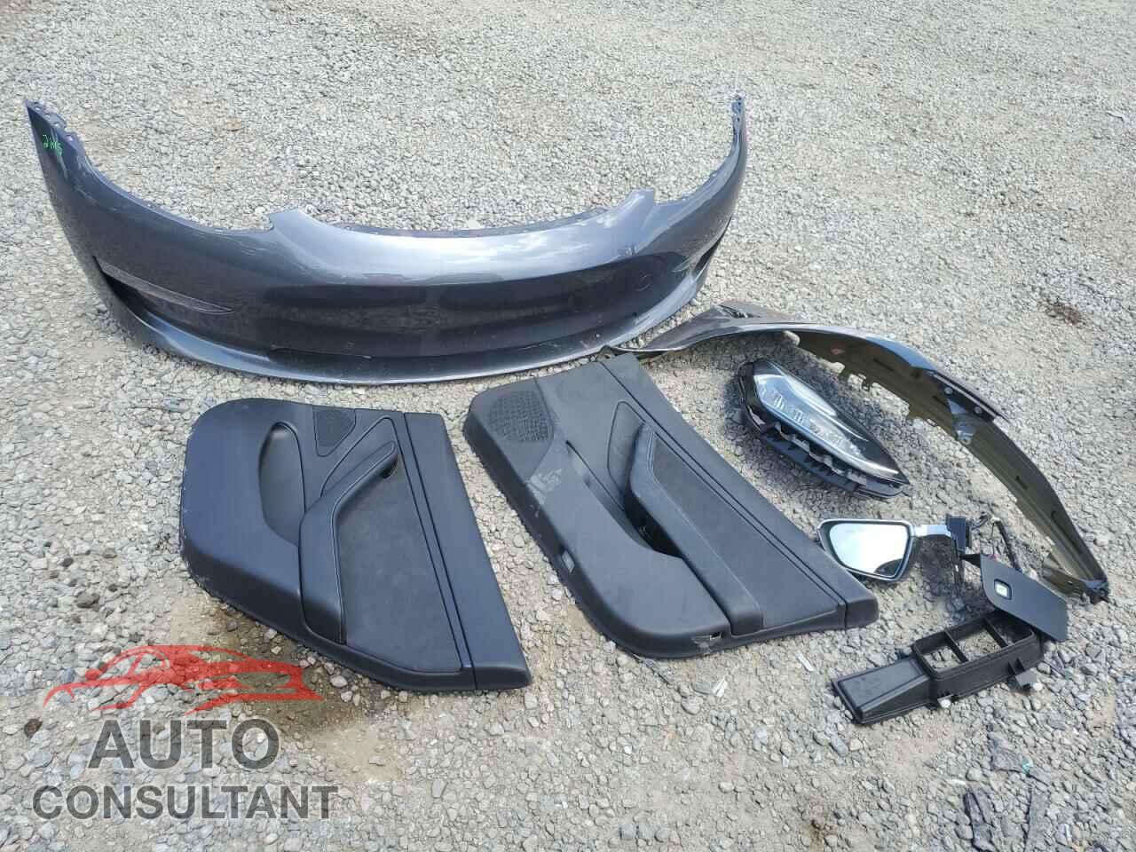 TESLA MODEL 3 2019 - 5YJ3E1EB1KF194654