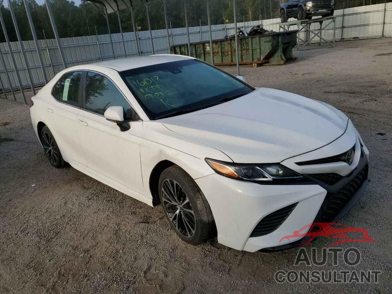 TOYOTA CAMRY 2018 - 4T1B11HK9JU558789