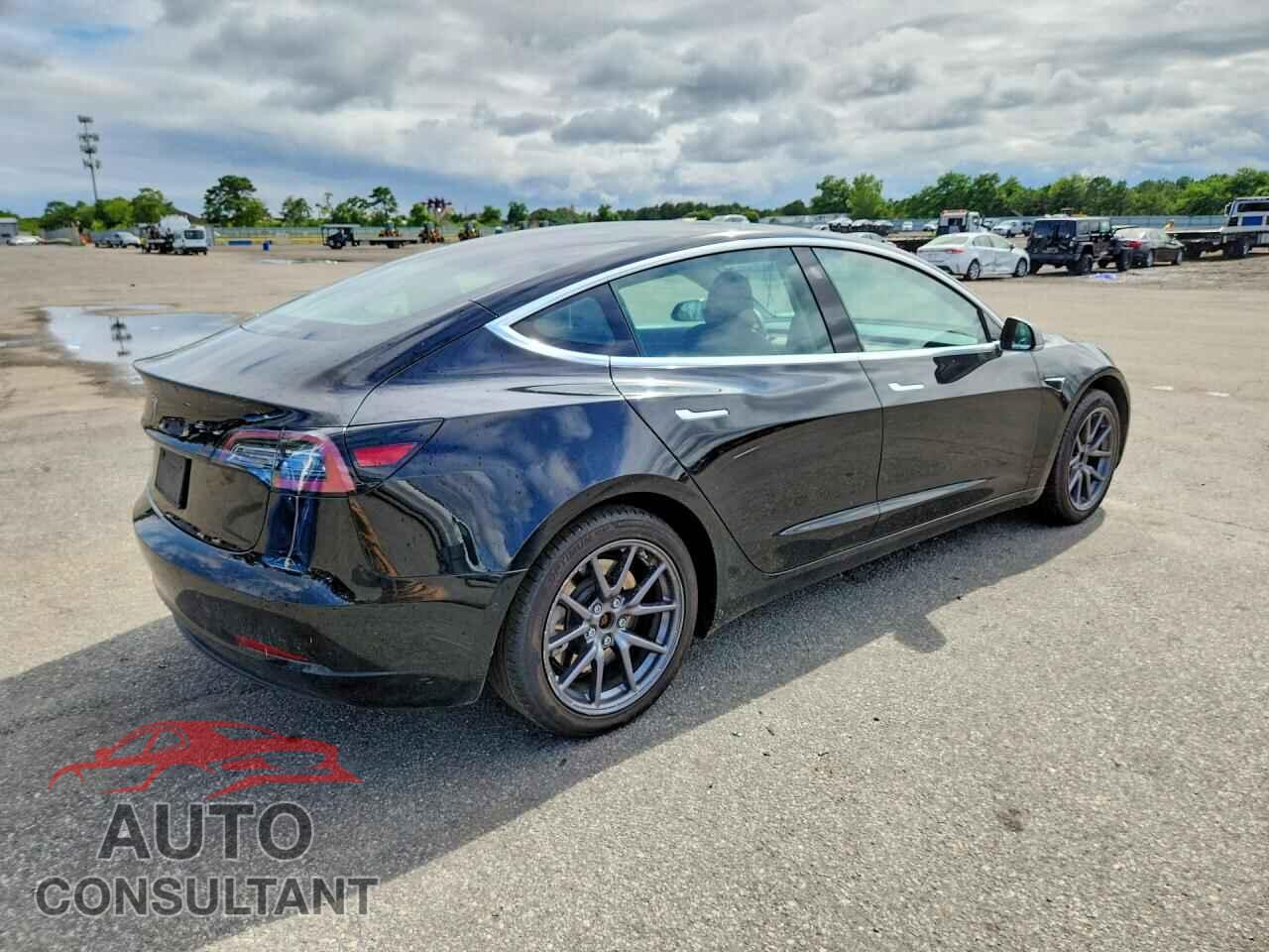TESLA MODEL 3 2020 - 5YJ3E1EA5LF606373