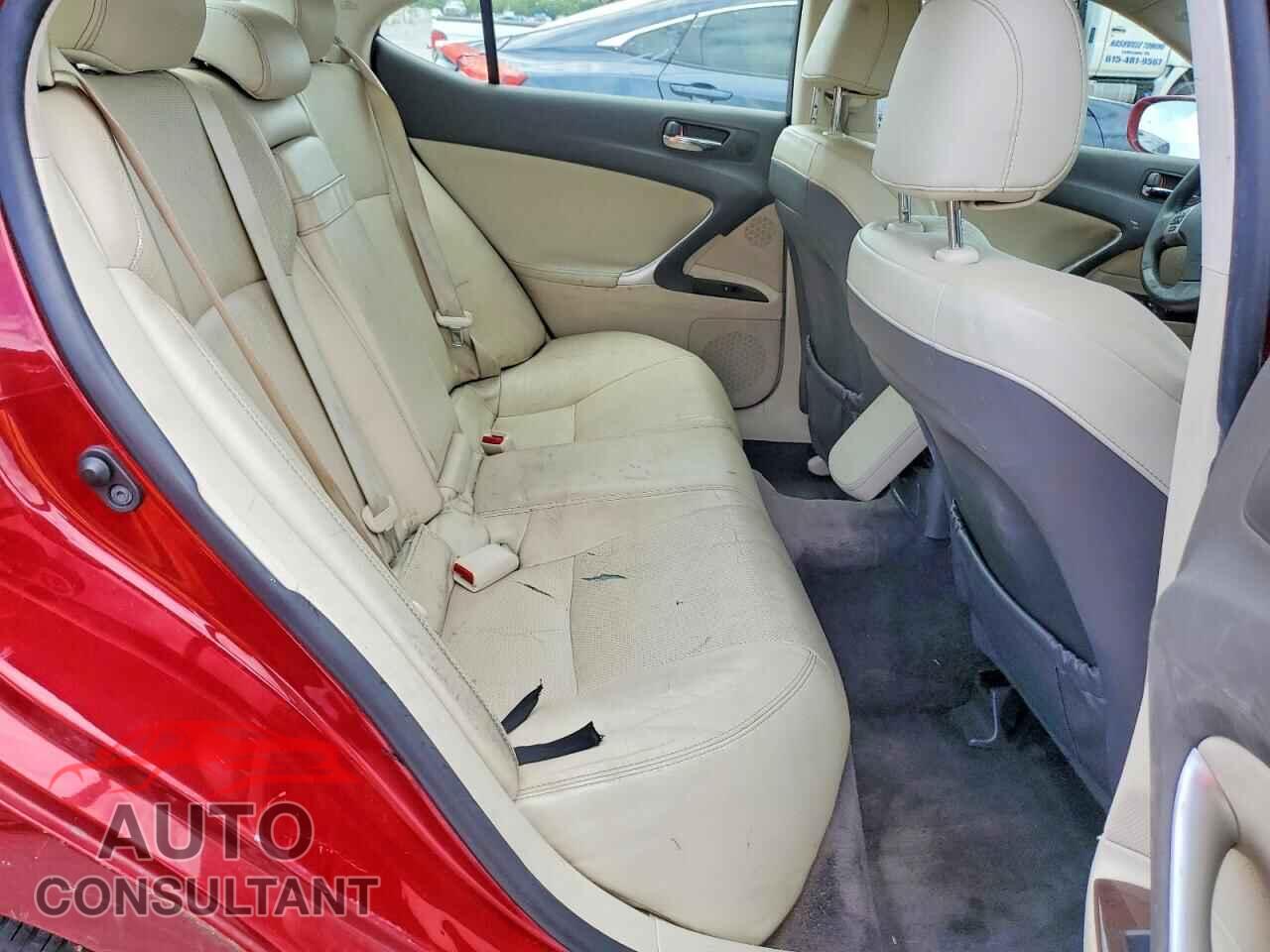 LEXUS IS 2012 - JTHBF5C21C5168043