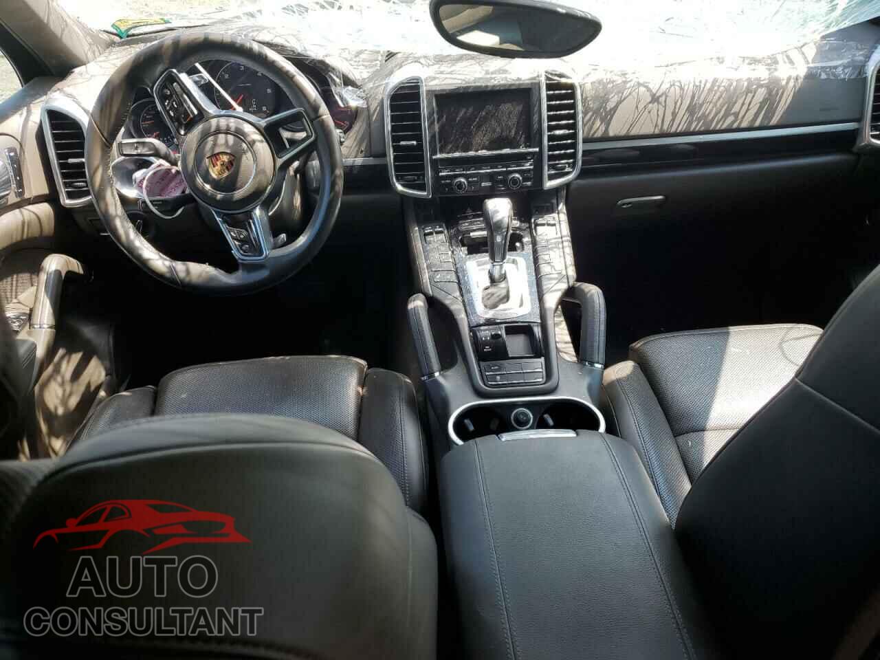 PORSCHE CAYENNE 2016 - WP1AF2A23GKA43775