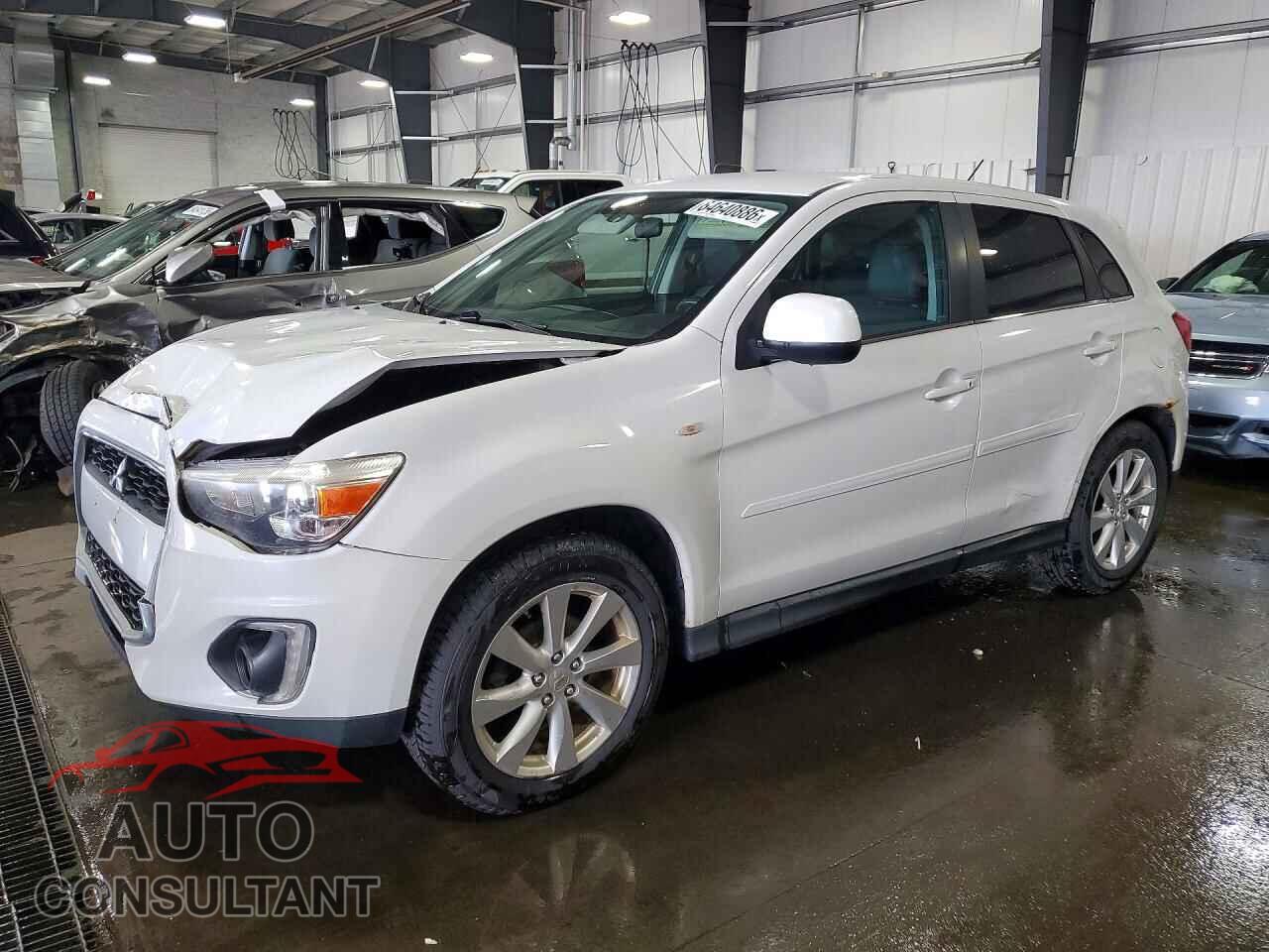 MITSUBISHI OUTLANDER 2015 - 4A4AR4AU7FE007731