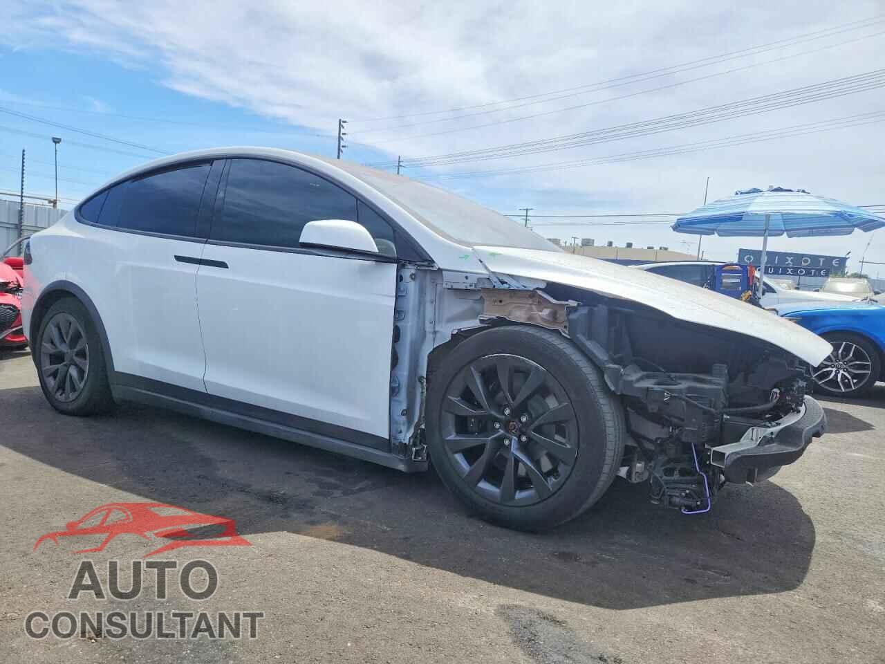 TESLA MODEL X 2023 - 7SAXCBE56PF425209