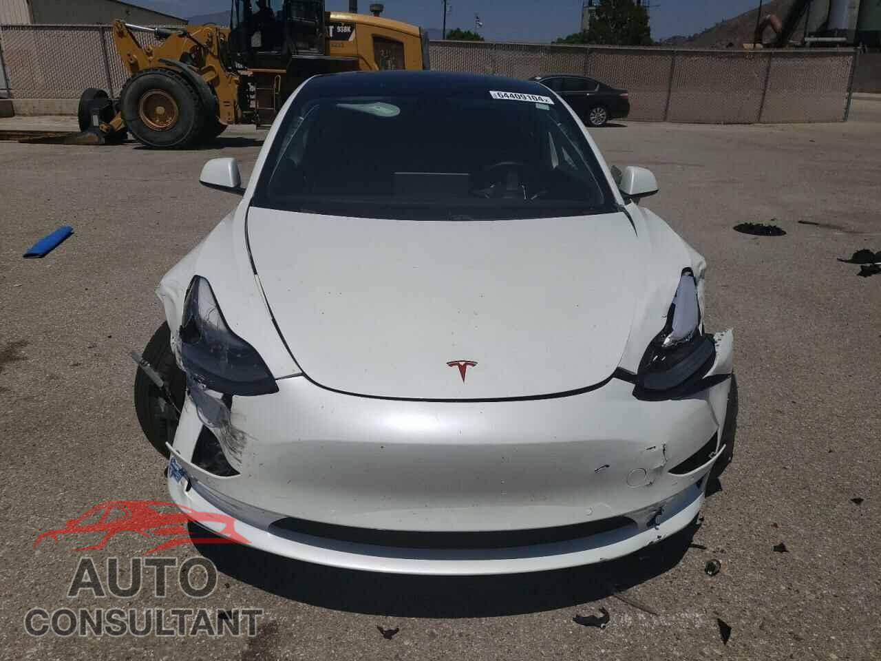TESLA MODEL 3 2021 - 5YJ3E1EAXMF940528