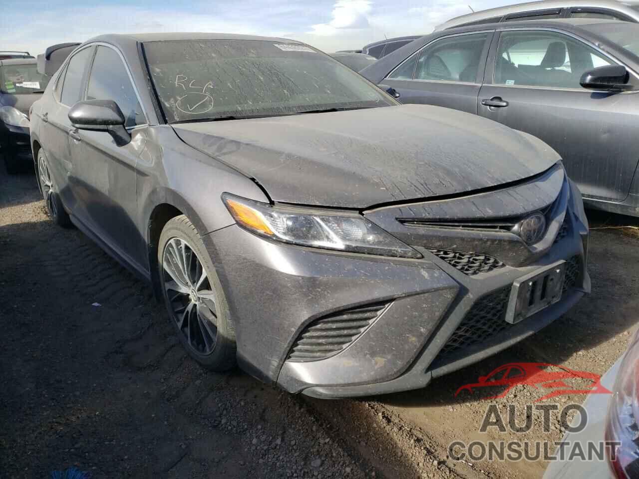 TOYOTA CAMRY 2018 - 4T1B11HK8JU678373