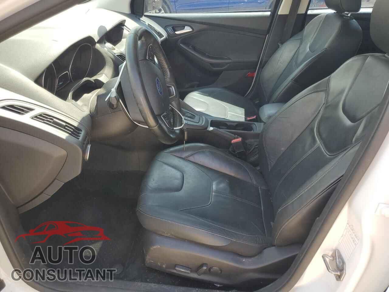FORD FOCUS 2015 - 1FADP3F20FL224583