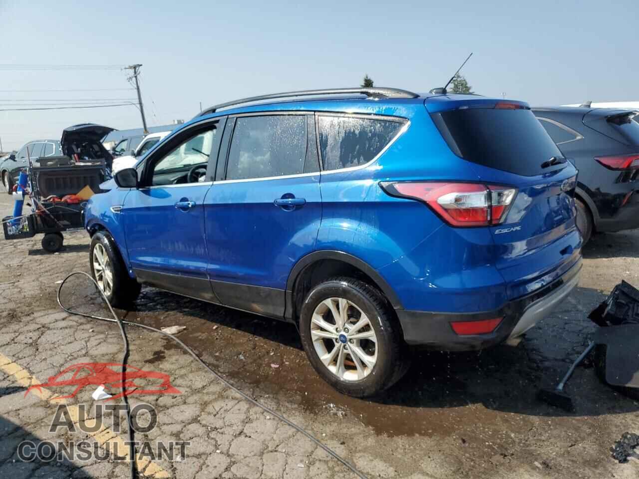 FORD ESCAPE 2017 - 1FMCU0GD0HUC63583