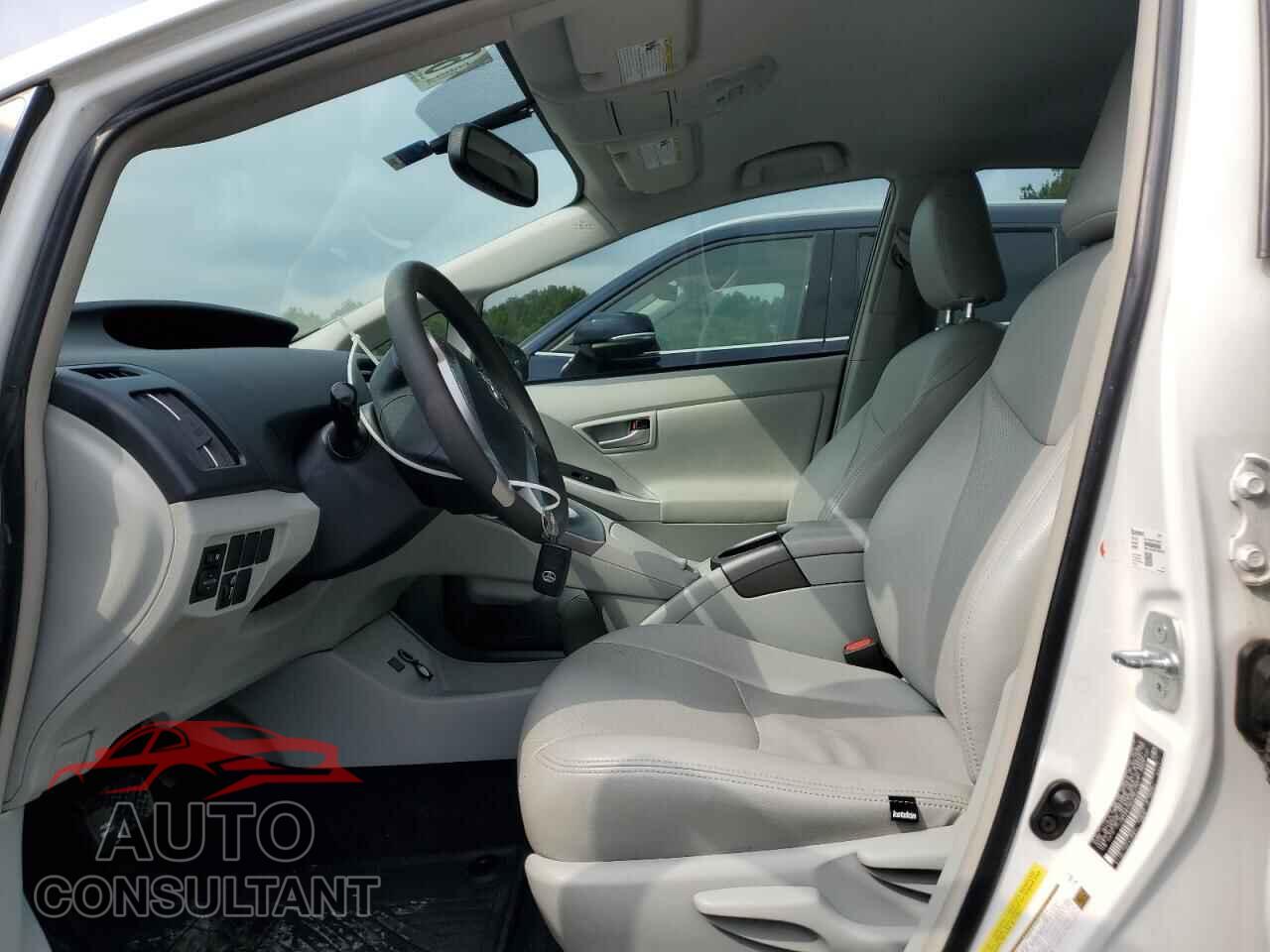 TOYOTA PRIUS 2014 - JTDKN3DU6E0367131