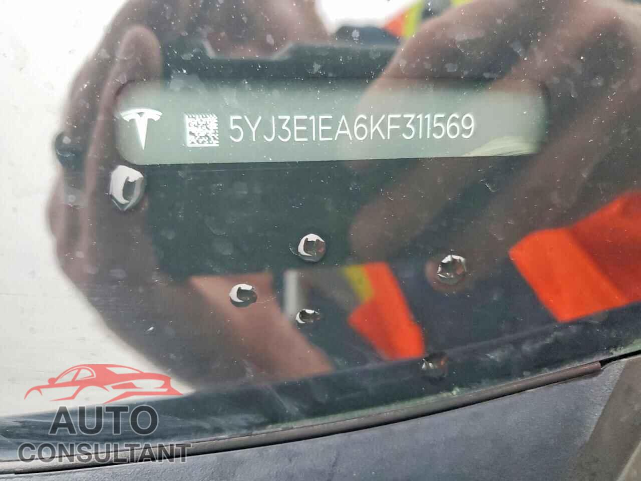 TESLA MODEL 3 2019 - 5YJ3E1EA6KF311569