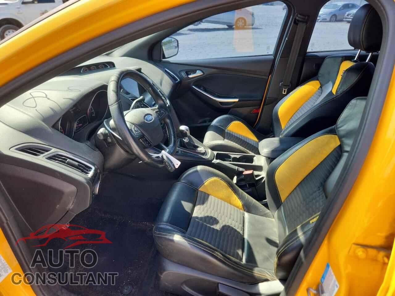 FORD FOCUS 2016 - 1FADP3L94GL201973