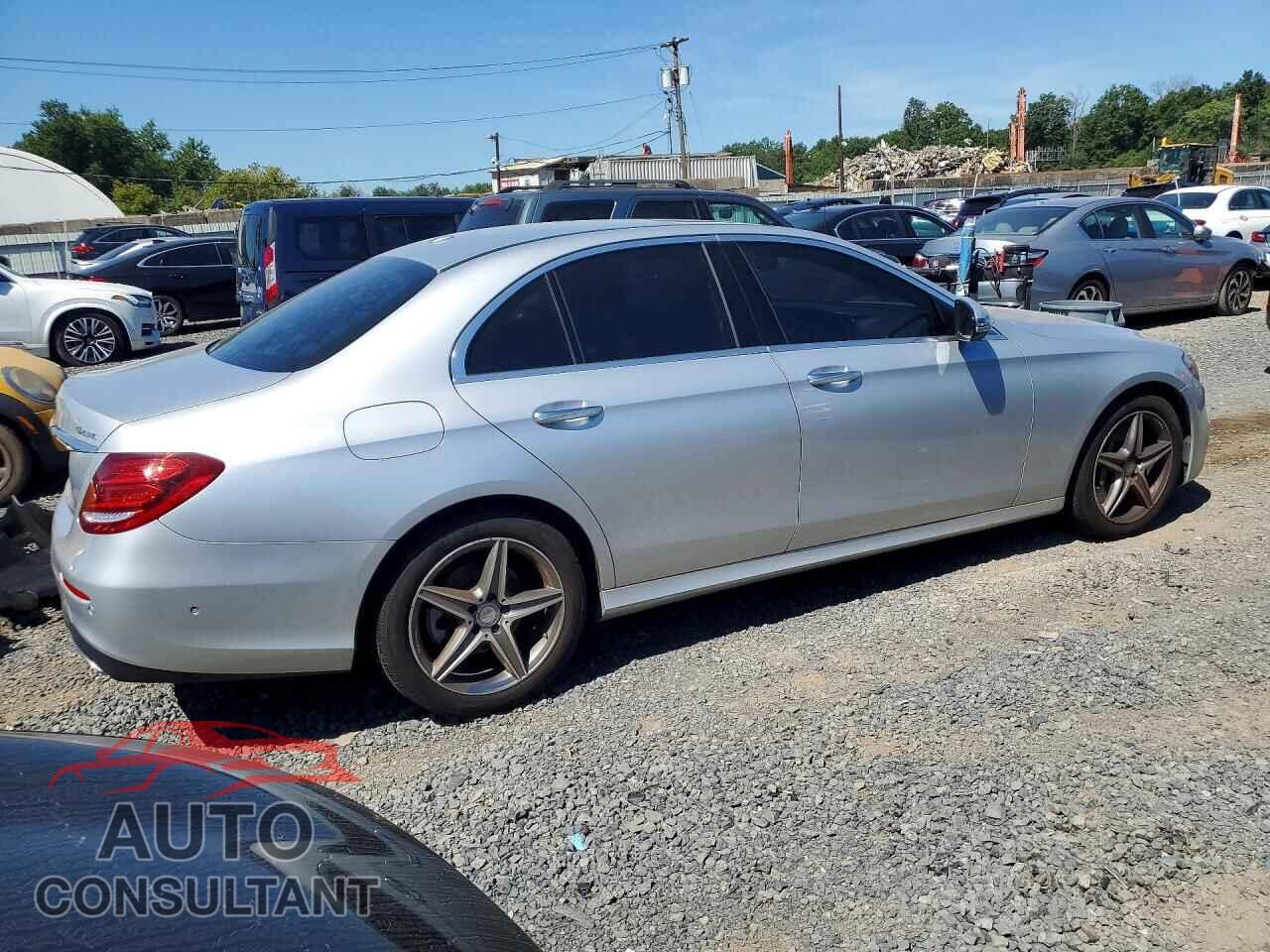 MERCEDES-BENZ E-CLASS 2017 - WDDZF4KB5HA040131