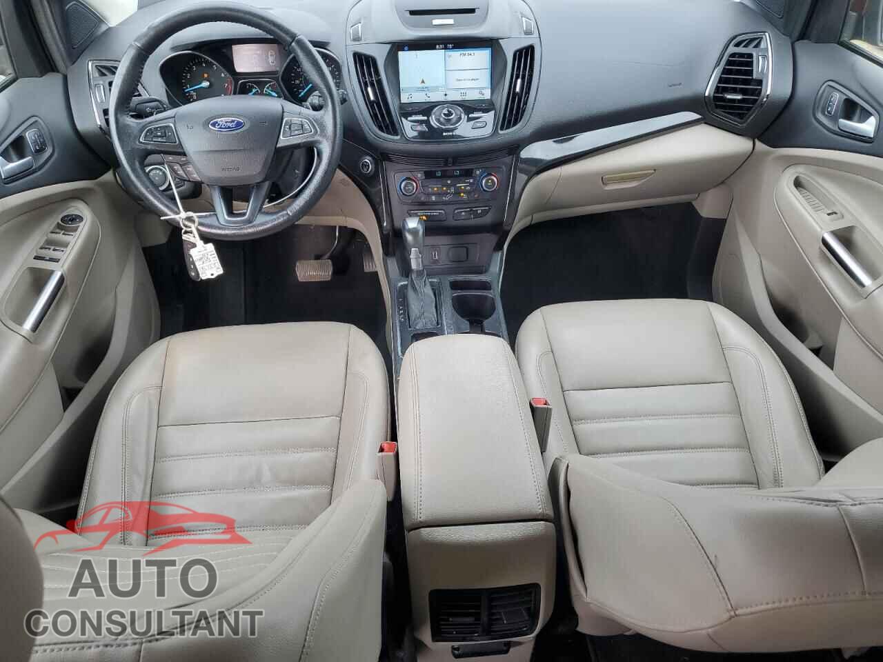 FORD ESCAPE 2017 - 1FMCU9JD3HUB55942
