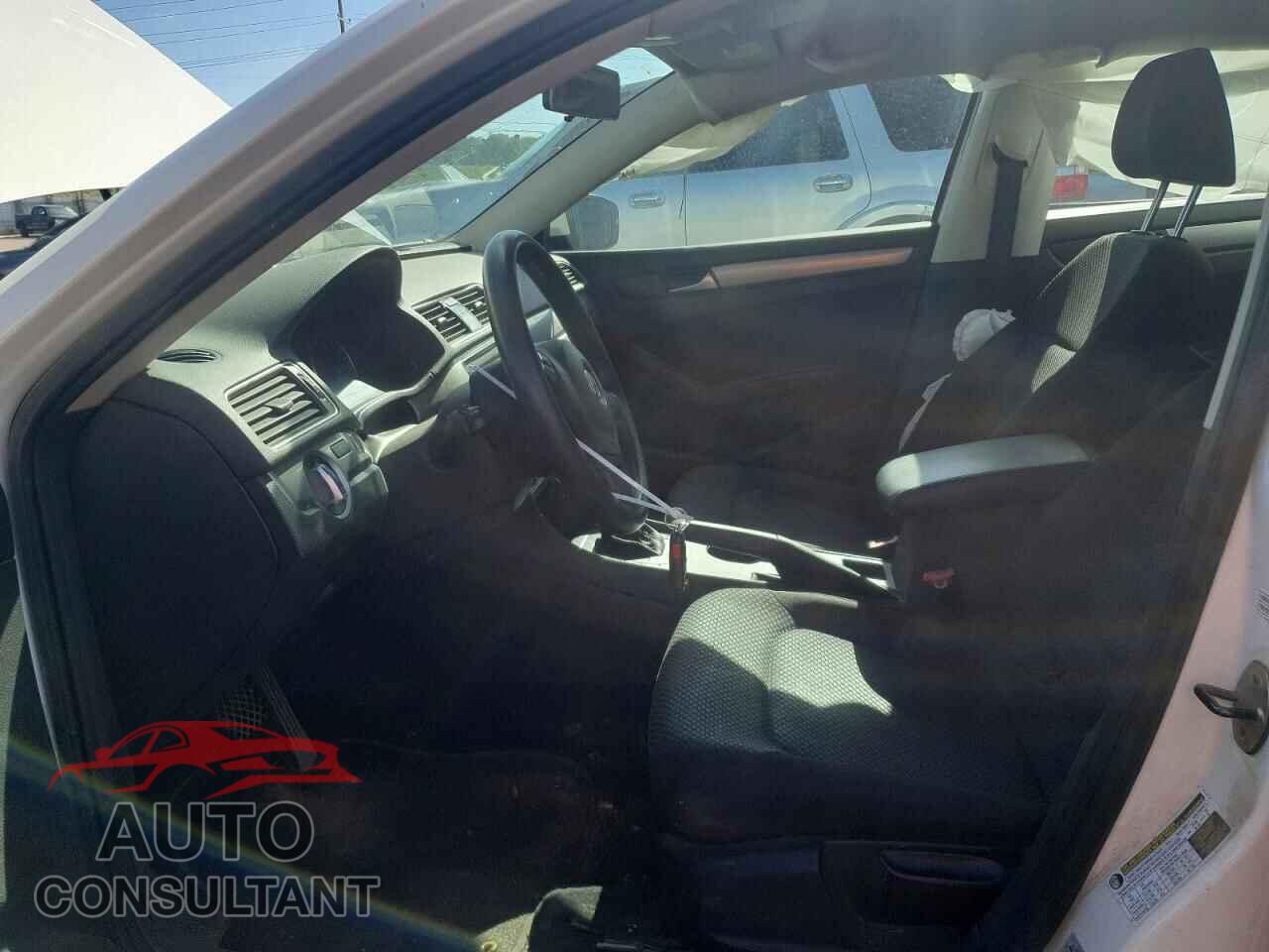 VOLKSWAGEN PASSAT 2014 - 1VWAT7A30EC050008