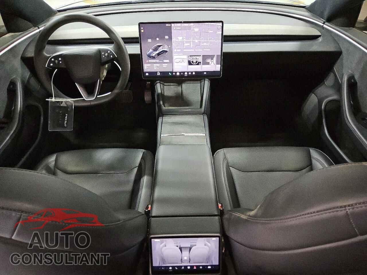 TESLA MODEL 3 2024 - 5YJ3E1EB5RF843687