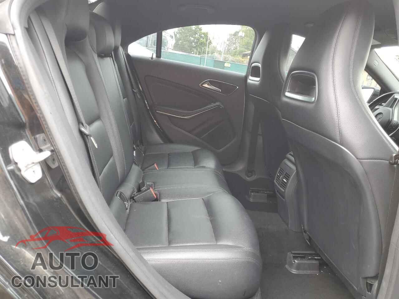 MERCEDES-BENZ CLA-CLASS 2014 - WDDSJ4EB4EN042811