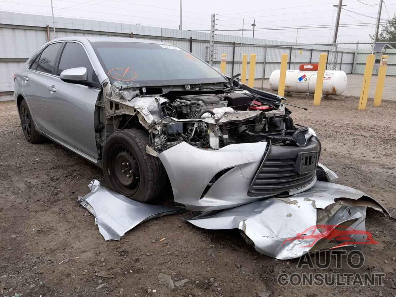 TOYOTA CAMRY 2016 - 4T4BF1FK4GR558721